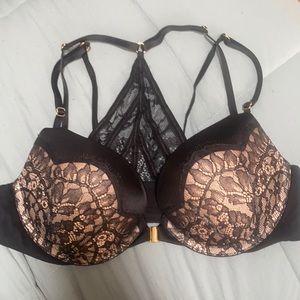 Victoria’s Secret black lace bra, very sexy pushup